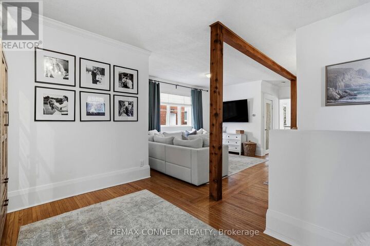Property Photo:  60 Woodbury Road  ON M8W 1X7 