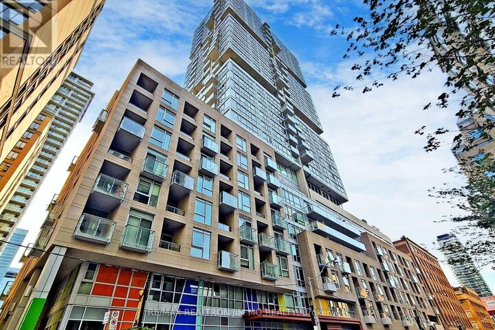 Property Photo:  199 Richmond Street West 2105  ON M5V 0H4 
