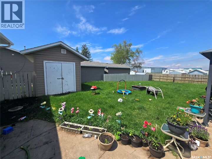Property Photo:  334 Moltke Avenue  SK S0G 5G0 