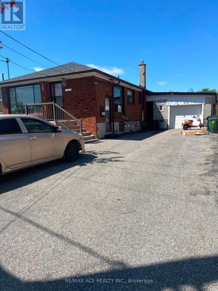 Property Photo:  26 Granger Avenue Bsmt  ON M1K 3L2 