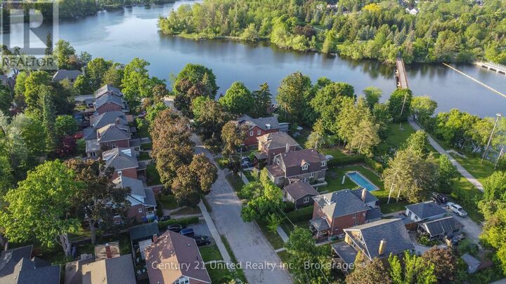 Property Photo:  566 Waterford Street  ON K9H 3K6 