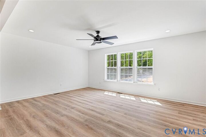 Property Photo: 120 W New Providence Drive VA 22546