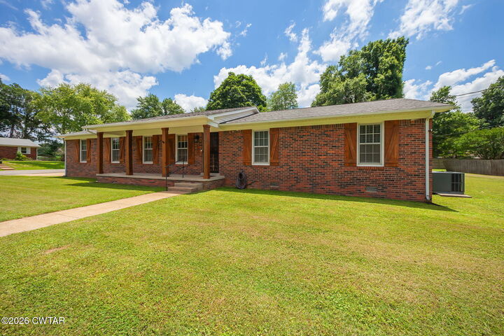 Property Photo:  102 Fox Ridge Road  TN 38305 