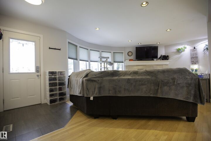 Property Photo:  52 Mohawk Crescent  AB T9E 4G5 