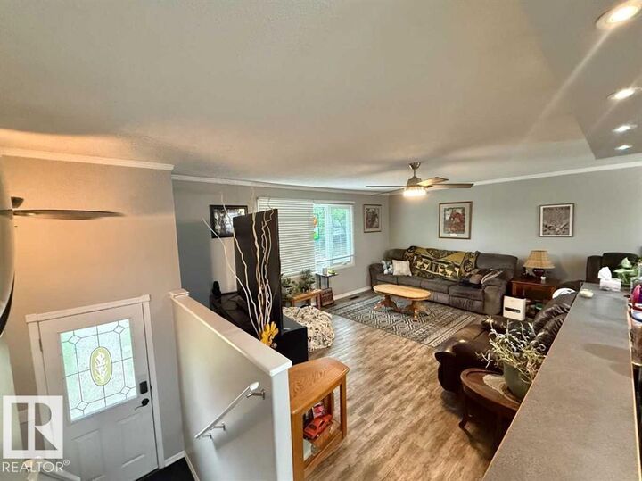 Property Photo:  229 Parkview Drive  AB T9A 3J9 