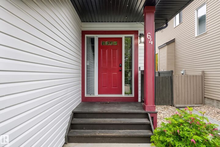 Property Photo:  64 South Creek Wynd  AB T7Z 0E1 
