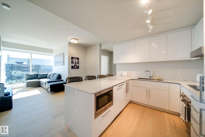 10360 102 Street NW 3505 — photo 1