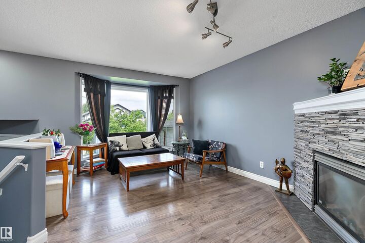 Property Photo:  22 Meadowview Drive  AB T9E 8E4 