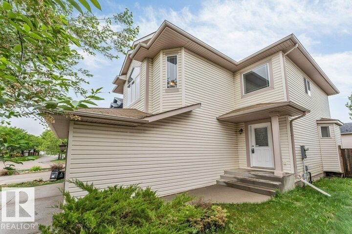 Photo de la propriété:  16315 55 Street NW  AB T5Y 3K9 