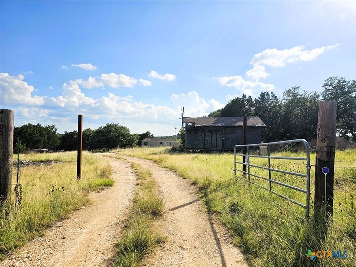 Property Photo:  100 Reavis Drive  TX 76539 
