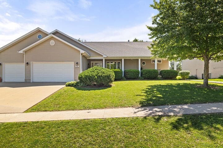 Property Photo: 835 S 11th Street IA 50003