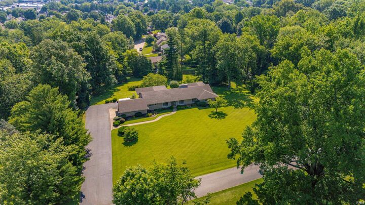 Property Photo:  520 Scenic Drive  IN 47715 