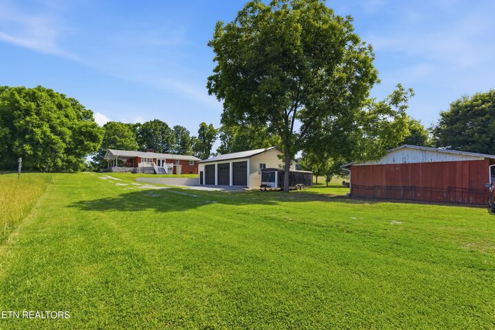 Property Photo:  4906 Kingston Hwy  TN 37771 