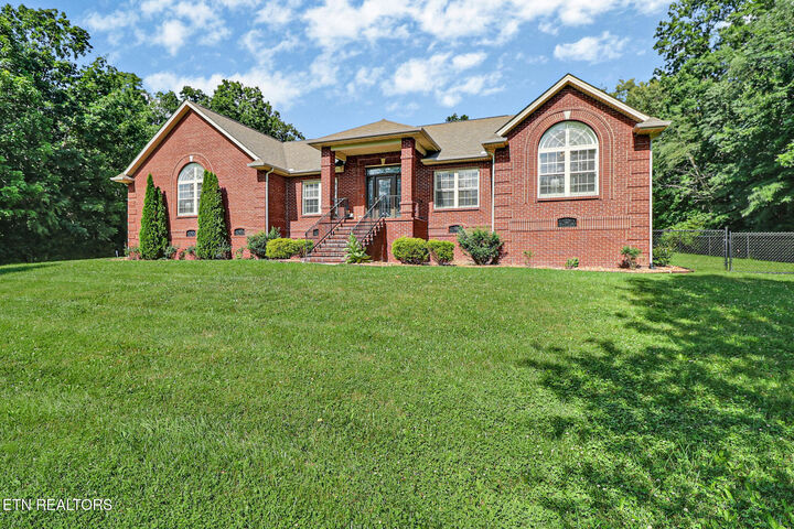 Property Photo: 1401 Holiday Drive TN 38555