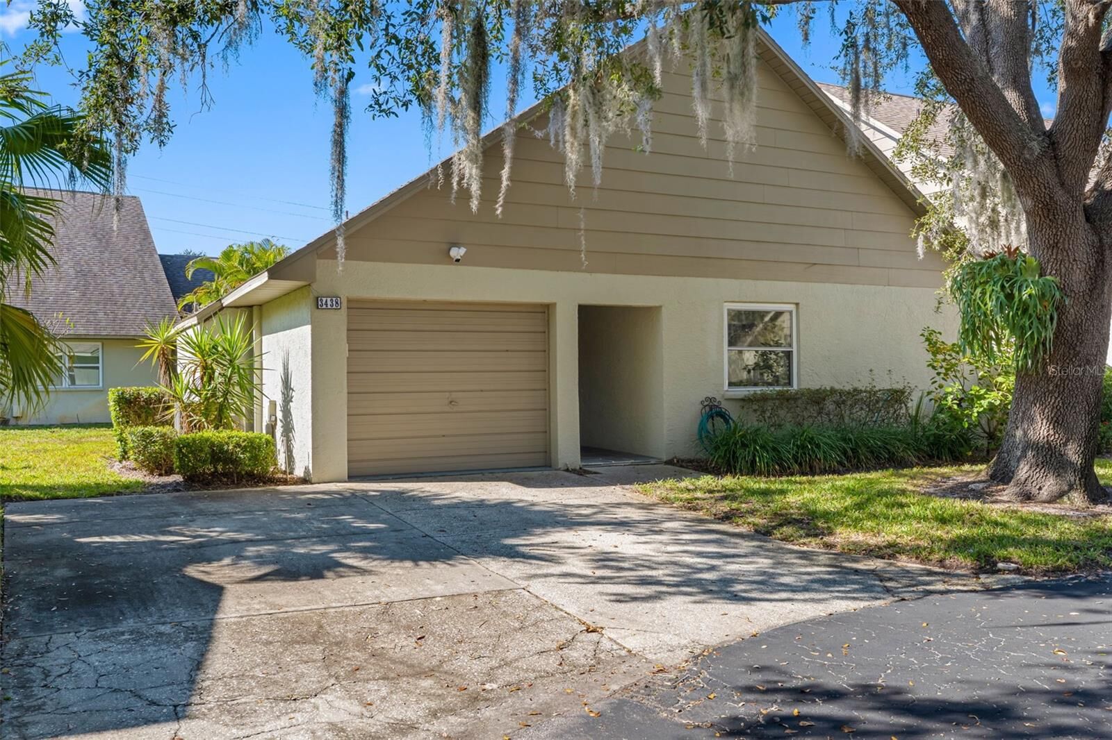 Property Photo: 3438 Veronica Court 27 FL 33761