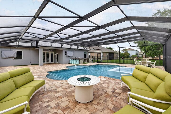 Property Photo: 5006 Rishley Run Way FL 32757