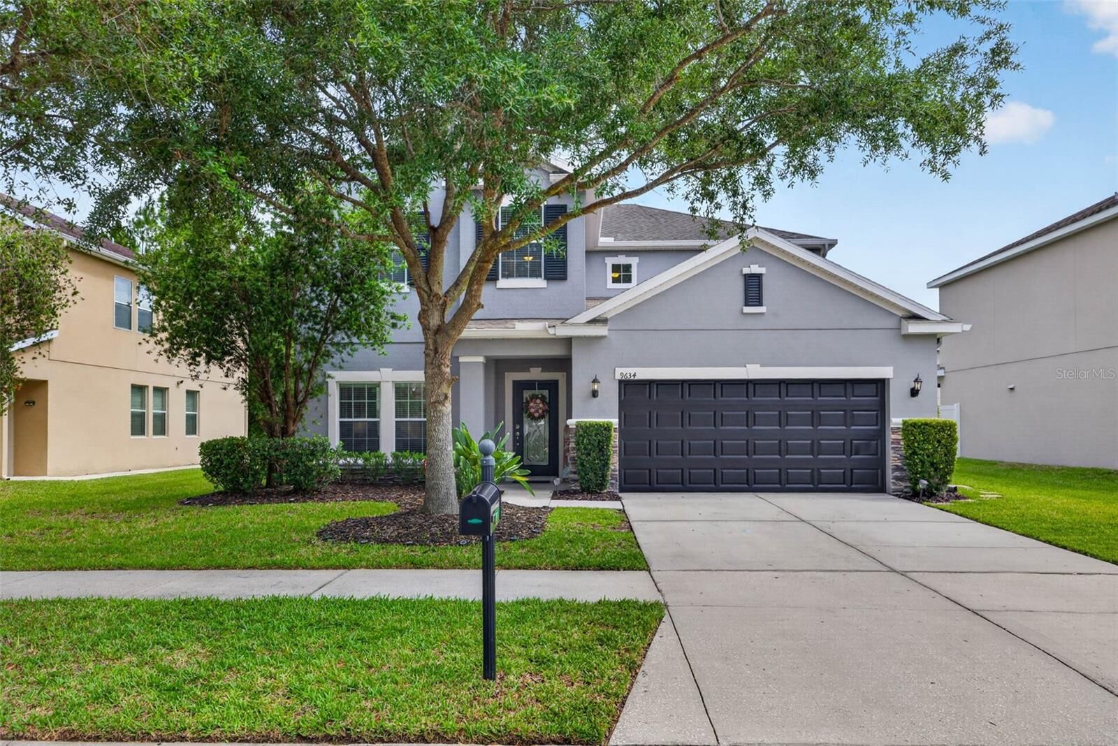 Property Photo:  9634 Oak Glade Avenue  FL 33647 