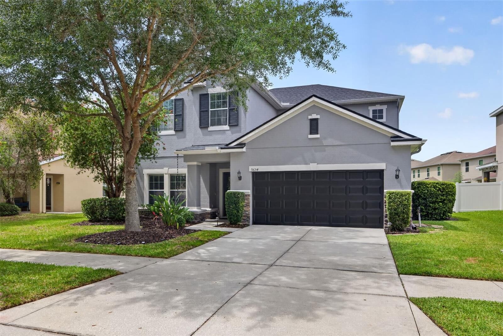 Property Photo:  9634 Oak Glade Avenue  FL 33647 