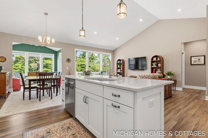 Property Photo: 14193 Phoenix Place MI 49424