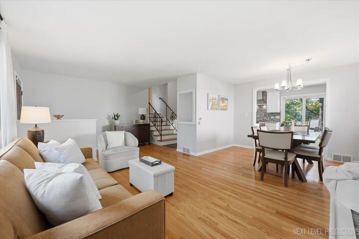 Property Photo:  