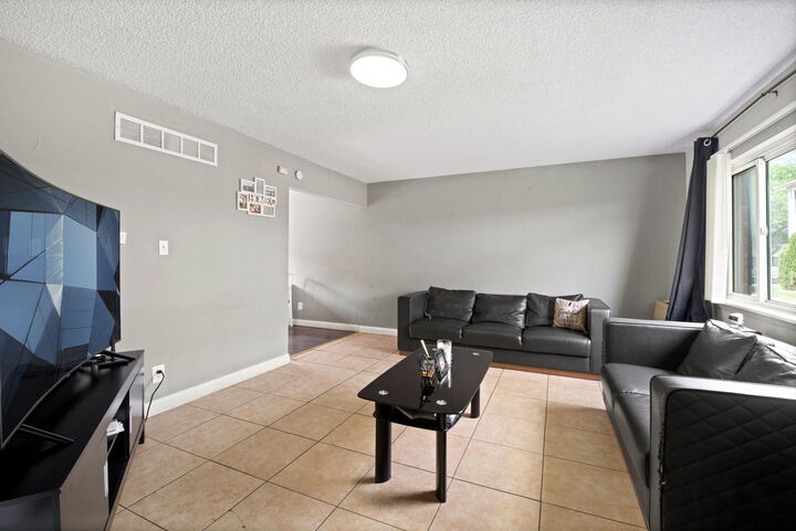 Property Photo:  1315 Monomoy Street C  IL 60506 