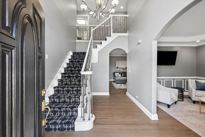 Property Photo: 773 S Fairfield Avenue IL 60126