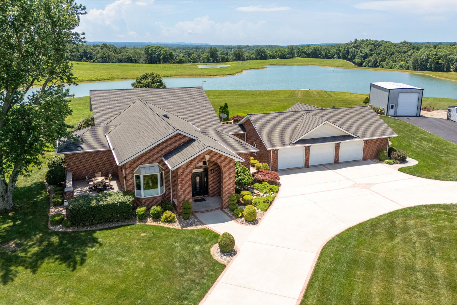 Property Photo:  6414 Ava Road  IL 62966 
