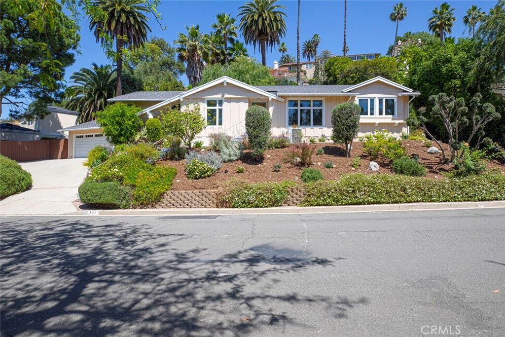Property Photo: 341 Cumberland Road CA 91202