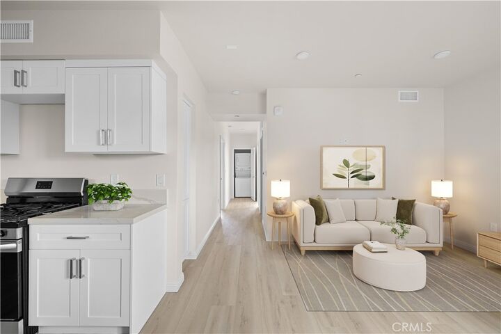 Property Photo:  1818 S Norton Avenue 201  CA 90018 