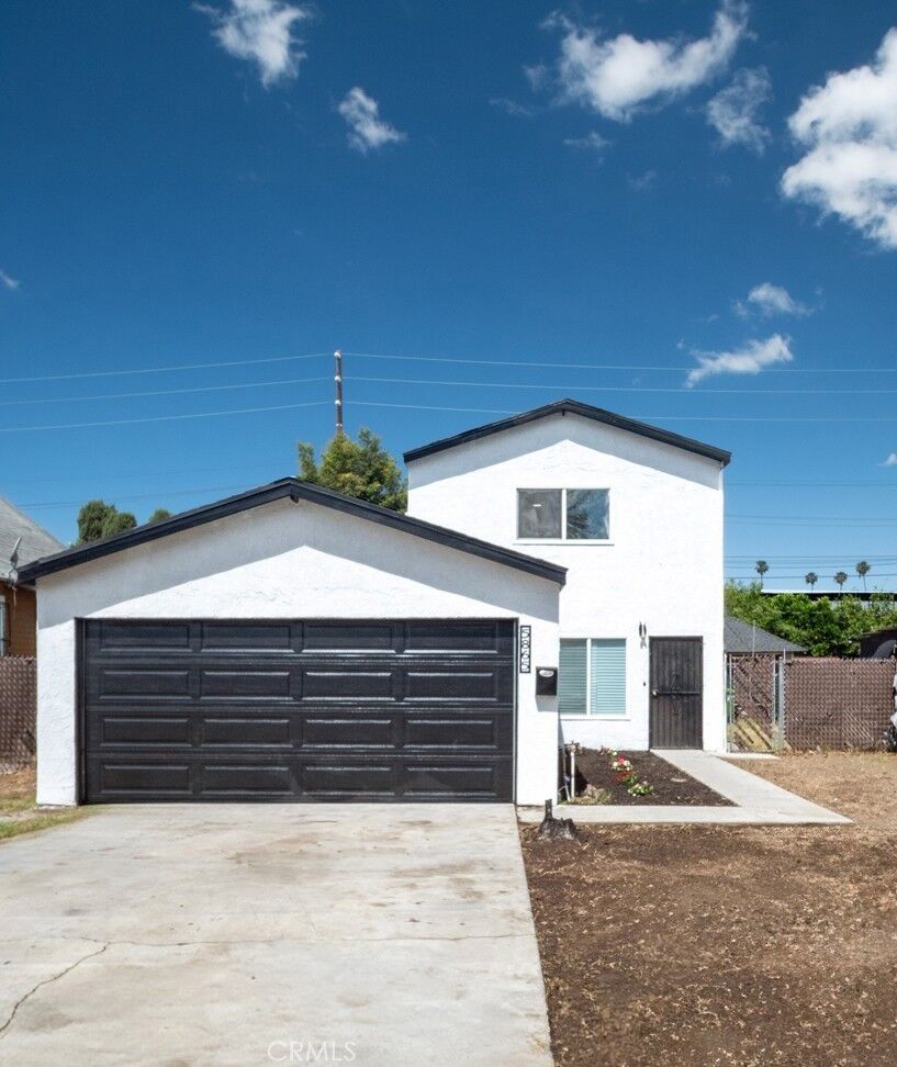 Property Photo:  5865 South Flower Street  CA 90003 