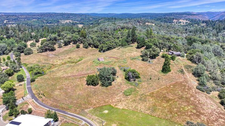 Property Photo:  5097 Oak Leaf Circle  CA 95667 