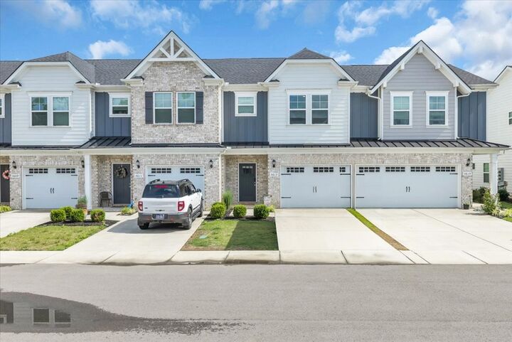 Property Photo: 5613 Dockside Dr TN 37153