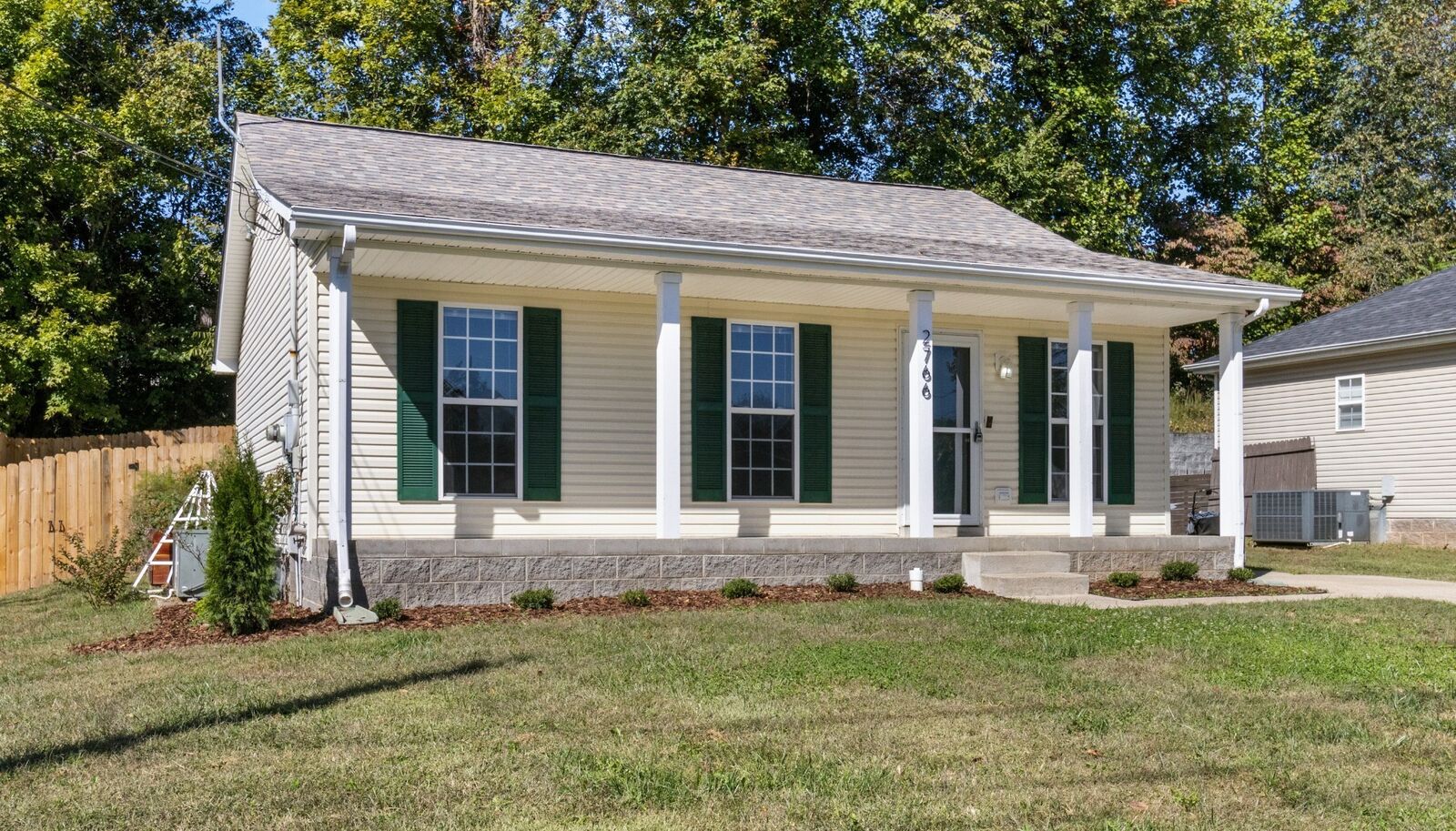 Property Photo: 2766 Applemill Ct TN 37040