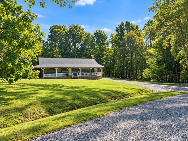 Property Photo: 312 Grand View Dr TN 37166
