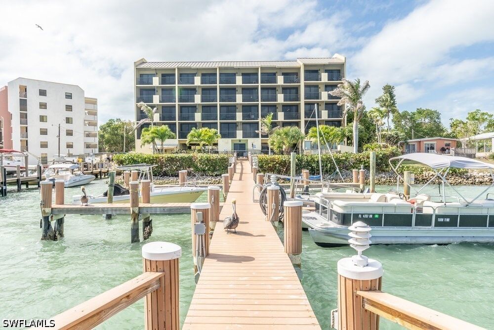 Property Photo: 10 Tampa Place 505 FL 34145