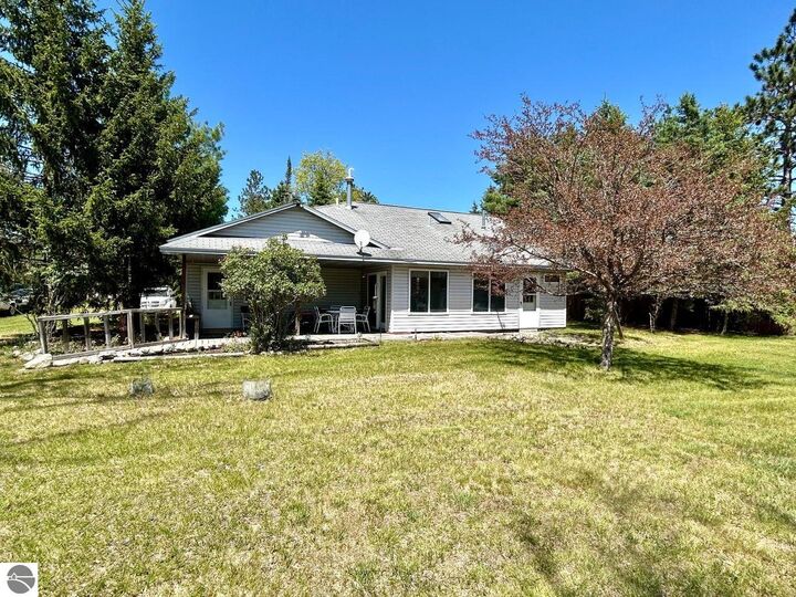Property Photo: 5510 Ridge Road MI 48636