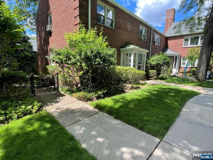 Property Photo: 151 E Palisade Avenue B-5 NJ 07631