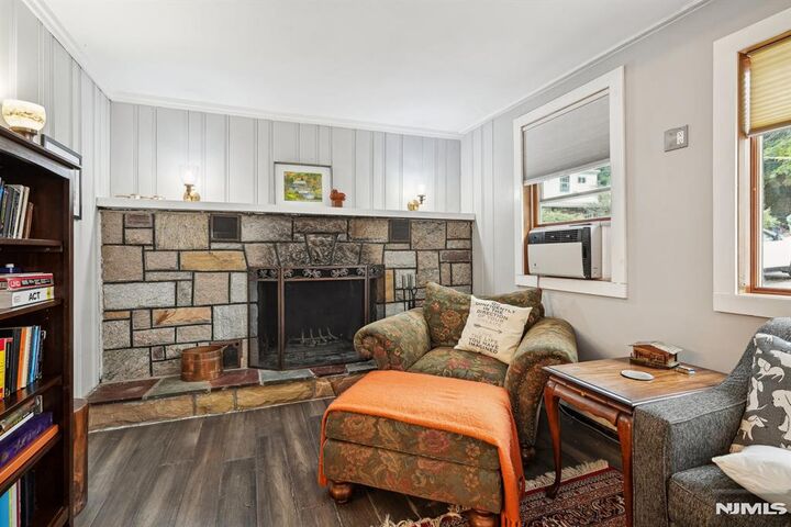 Property Photo: 716 Glen Road NJ 07871