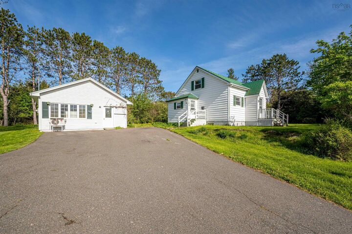 Property Photo:  16 Miller Road  NS B2N 4Y8 
