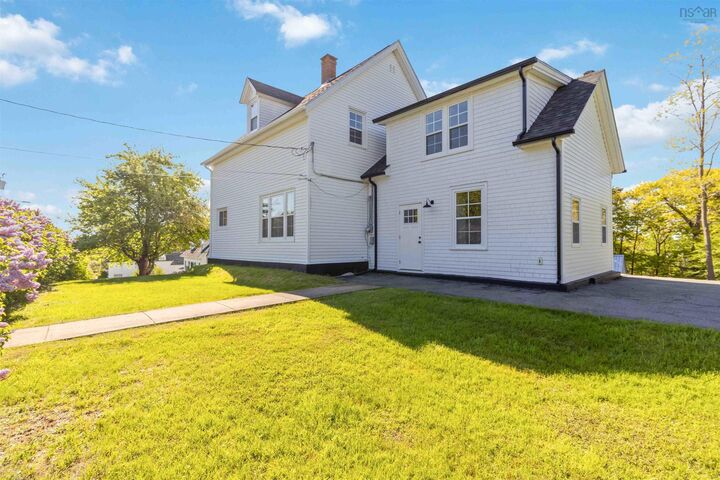 57 Old Falls Road — photo 1