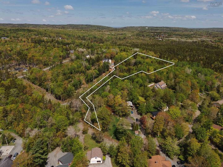 Property Photo:  14 Douglaswood Drive  NS B0N 1Z0 
