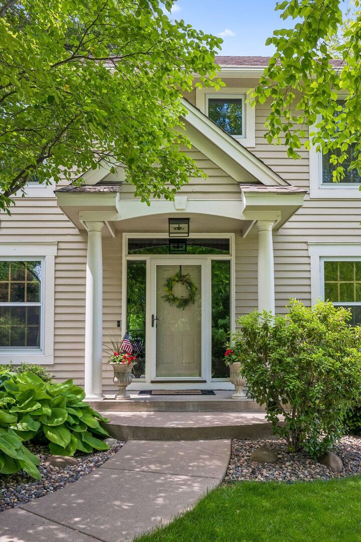 Property Photo:  875 Fernbrook Lane N  MN 55447 