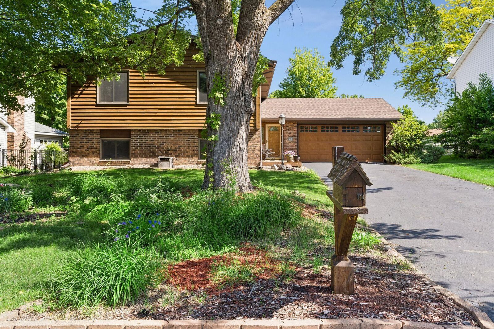 Property Photo:  8124 W 102nd Street  MN 55438 