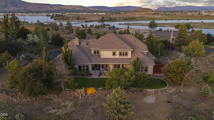 Property Photo:  2646 Fairway Drive  OR 97601 