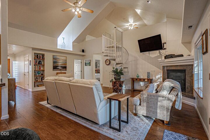 Property Photo: 1025 Anglers Place OR 97539
