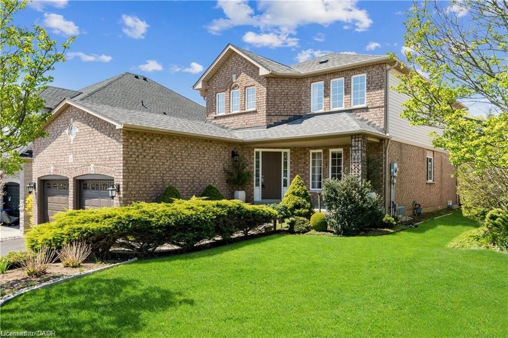 Property Photo: 106 Moore Crescent ON L9G 4Z8