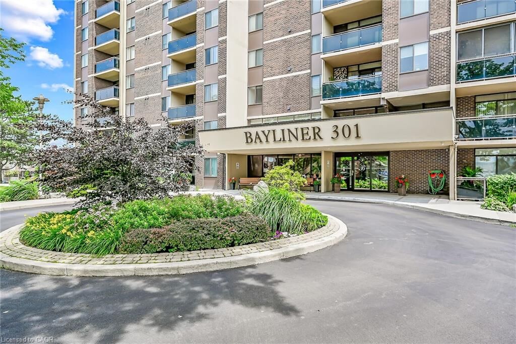 Property Photo:  301 Frances Avenue 907  ON L8E 3W6 