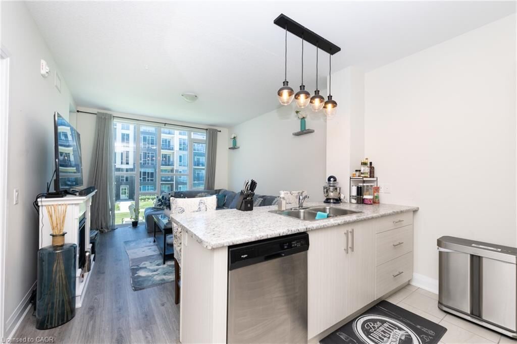 Property Photo:  16 Concord Place 209  ON L3M 0J1 