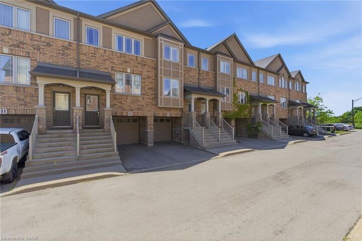Property Photo:  201 Westbank Trail 13  ON L8J 0H4 