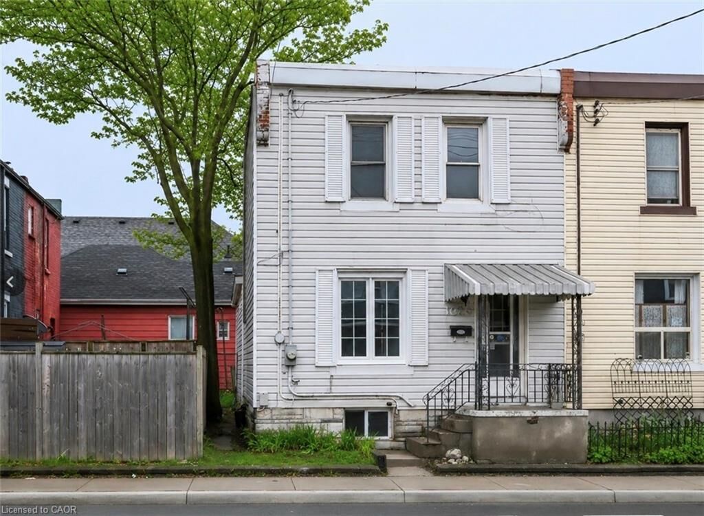 Property Photo:  1024 Cannon Street E  ON L8L 2H6 